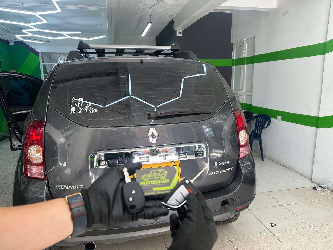 Renault Duster - Modernización de llave a tipo navaja - AUTOCHIP Bogotá