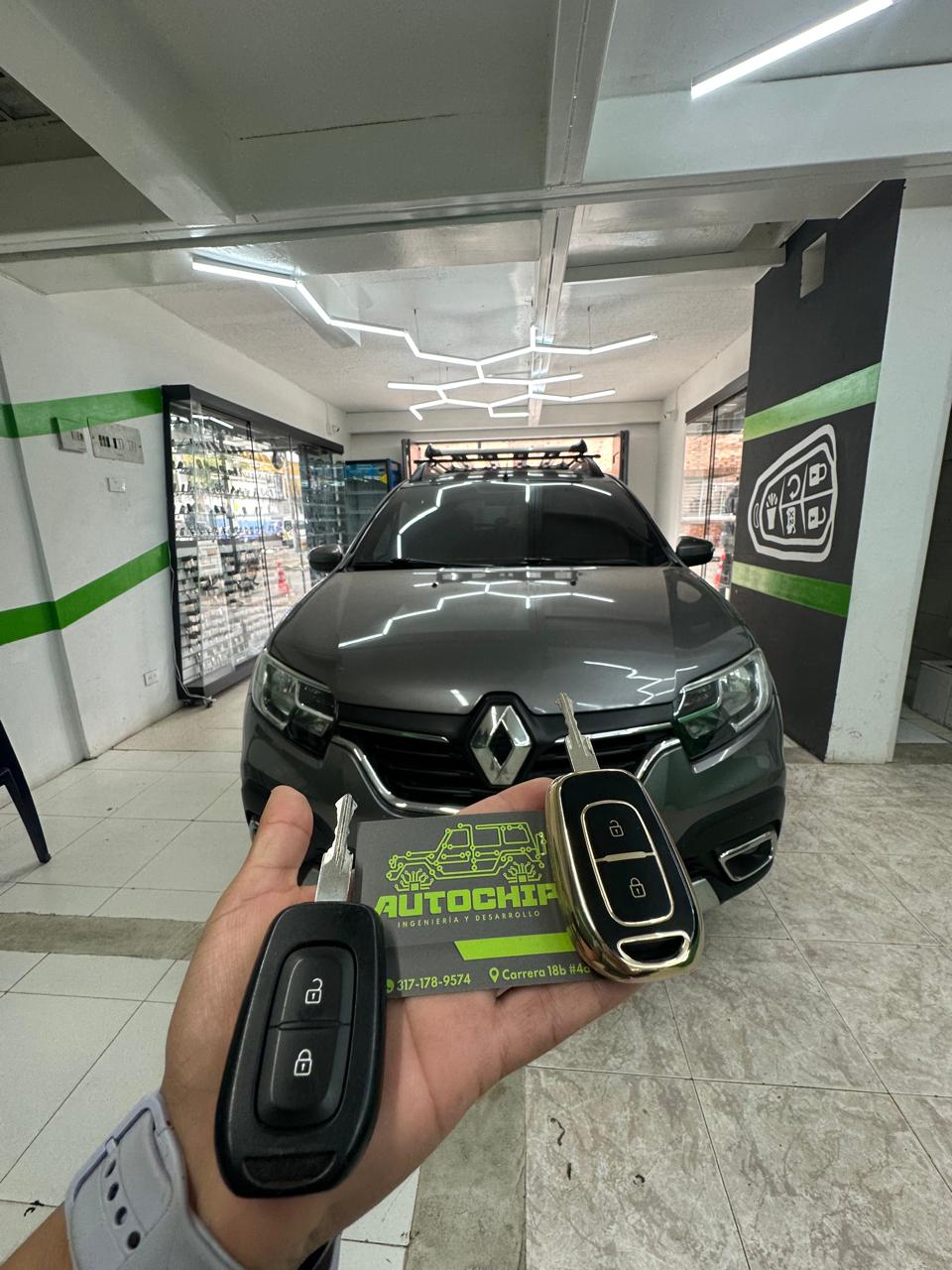 Renault Stepway - Llaves copiadas con forro de lujo - AUTOCHIP Bogotá